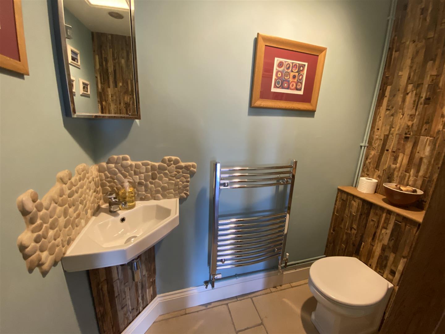 CLOAKROOM